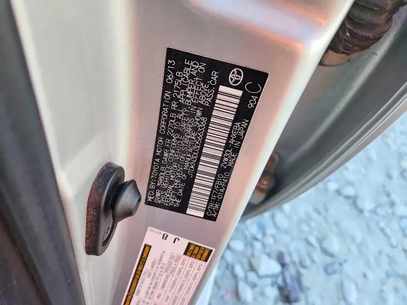 2013 TOYOTA PRIUS TWO  
