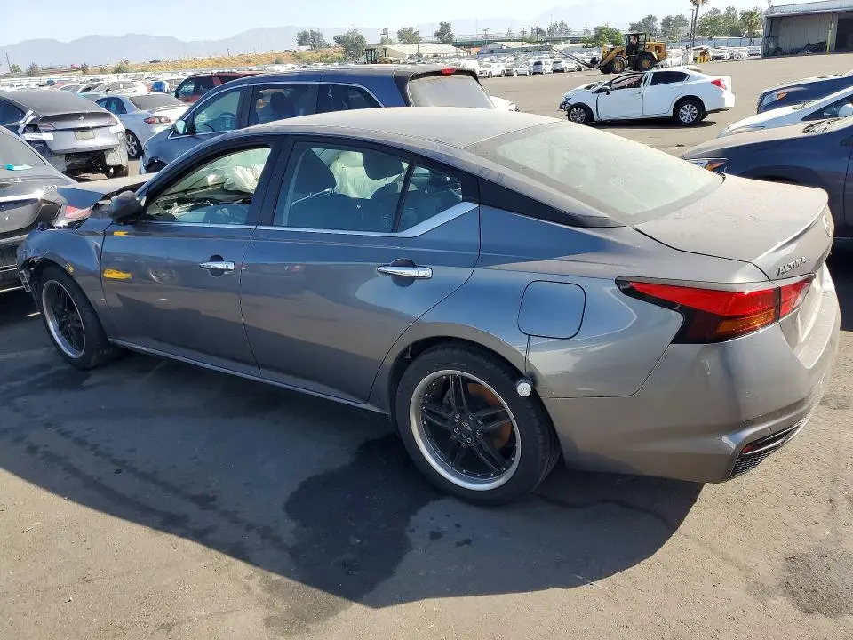 2024 NISSAN ALTIMA S  