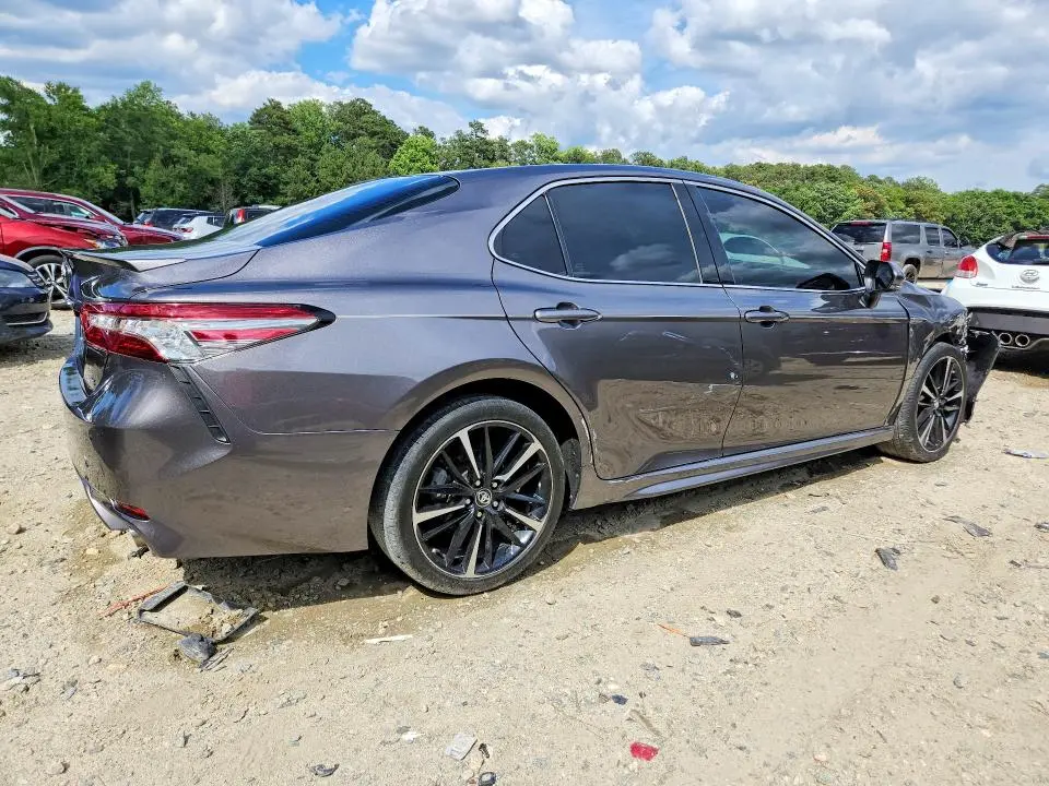2018 TOYOTA CAMRY XSE  