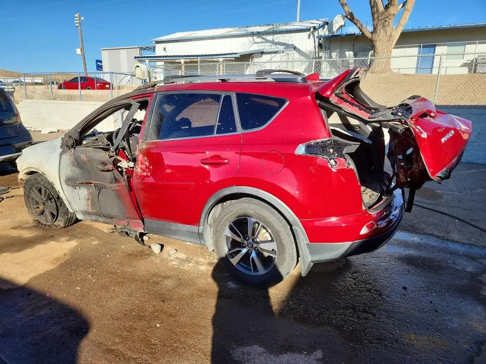 2018 TOYOTA RAV4 XLE  