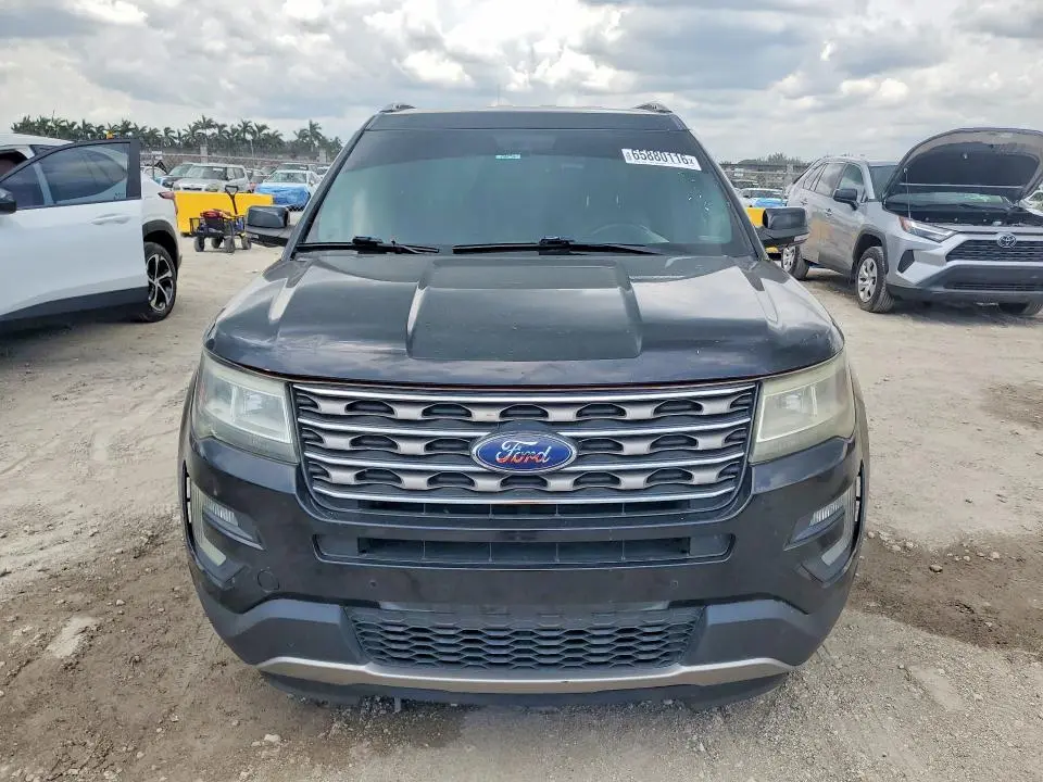 2017 FORD EXPLORER XLT  