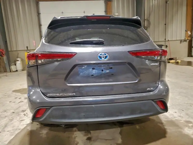2021 TOYOTA HIGHLANDER HYBRID XLE  