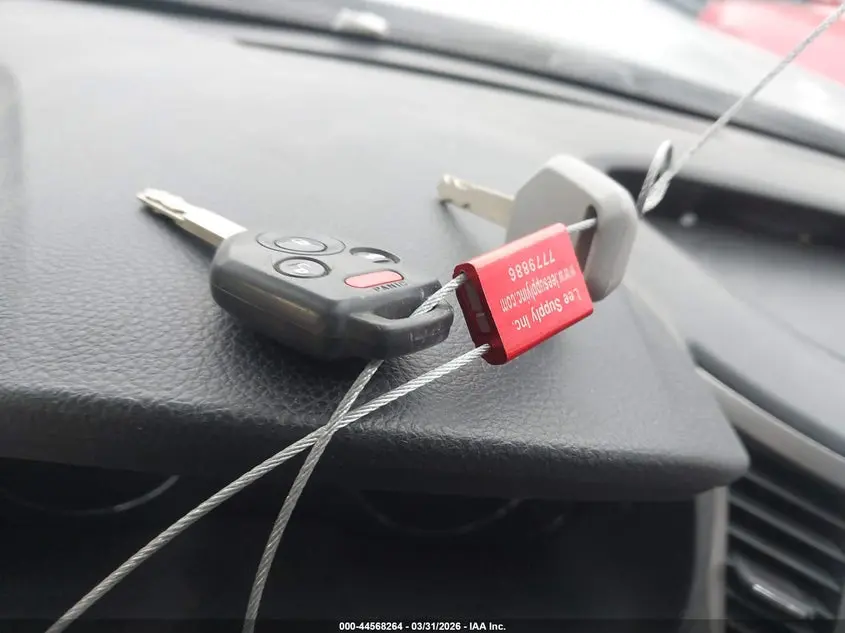 2013 SUBARU LEGACY 2.5I LIMITED