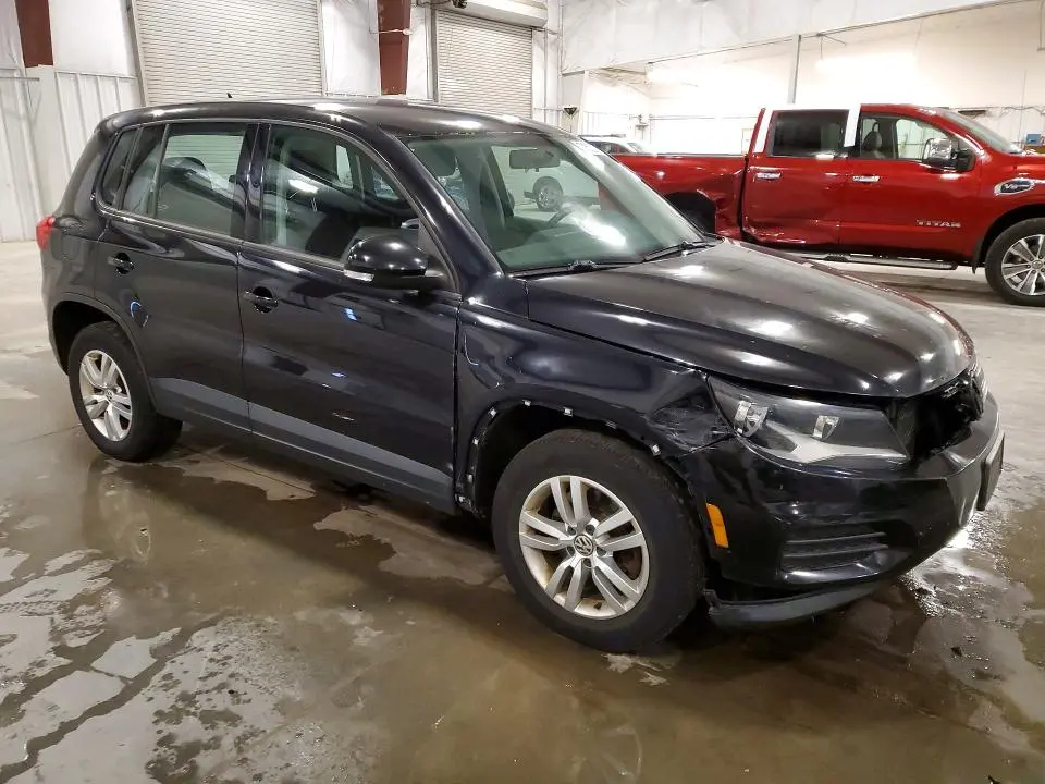 2012 VOLKSWAGEN TIGUAN S  