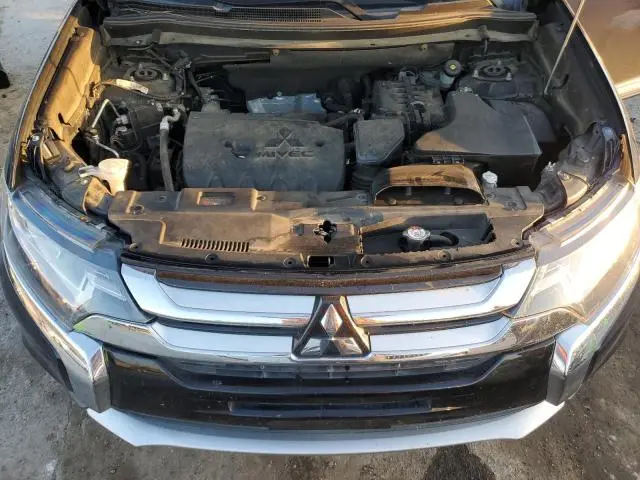 2018 MITSUBISHI OUTLANDER ES  