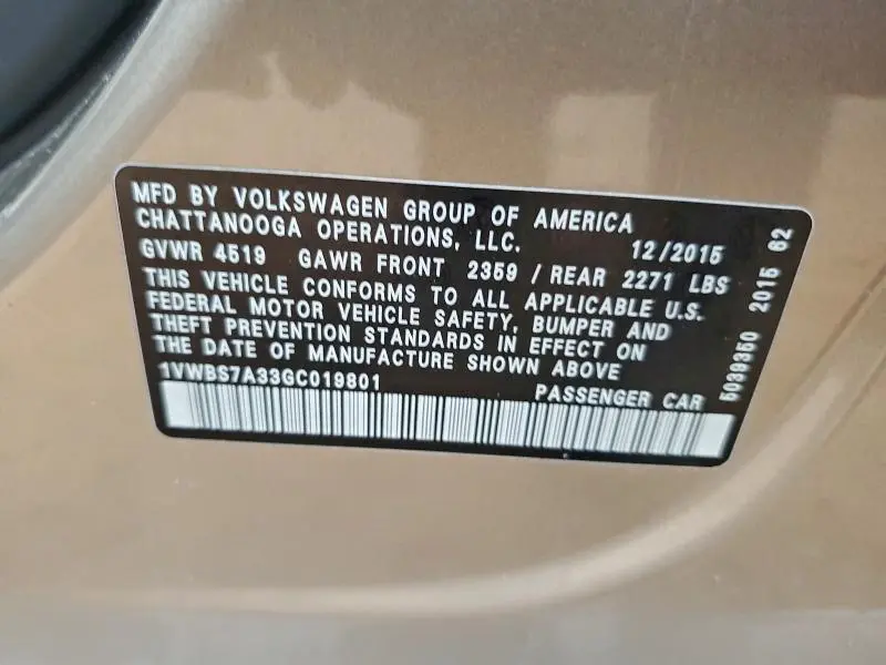 2016 VOLKSWAGEN PASSAT SE  