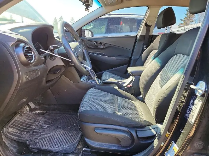 2020 HYUNDAI KONA SE  