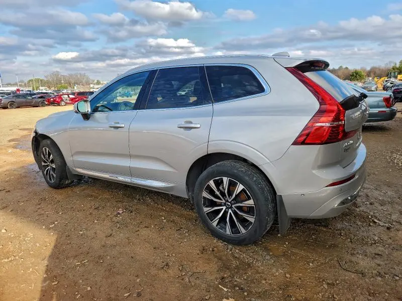 2023 VOLVO XC60 PLUS  