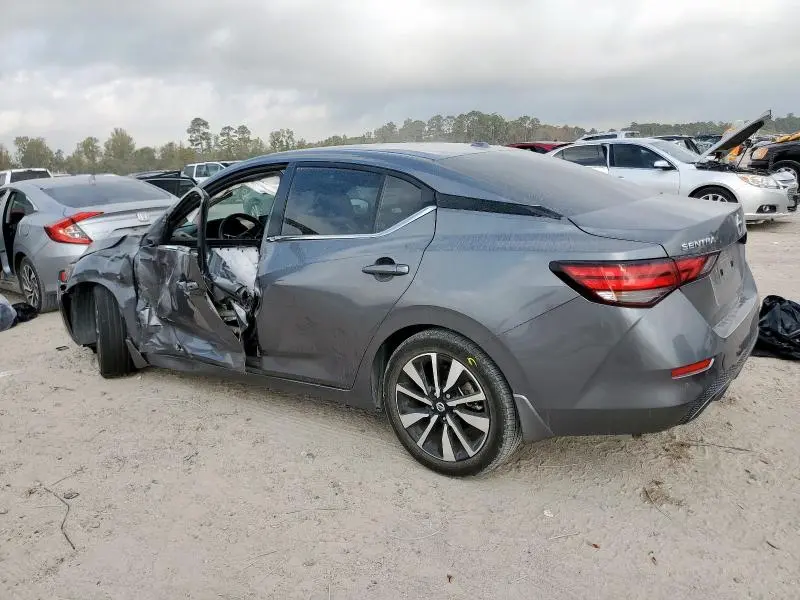 2022 NISSAN SENTRA SV  