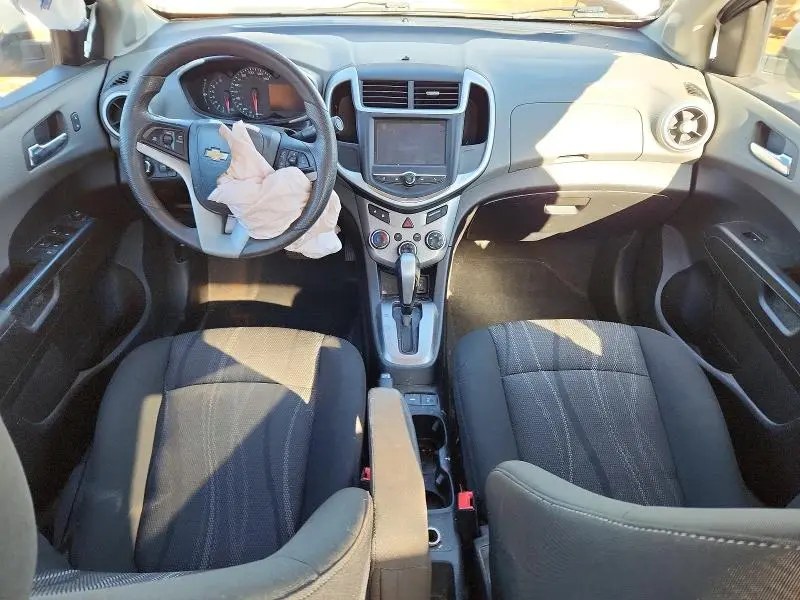 2017 CHEVROLET SONIC LT  