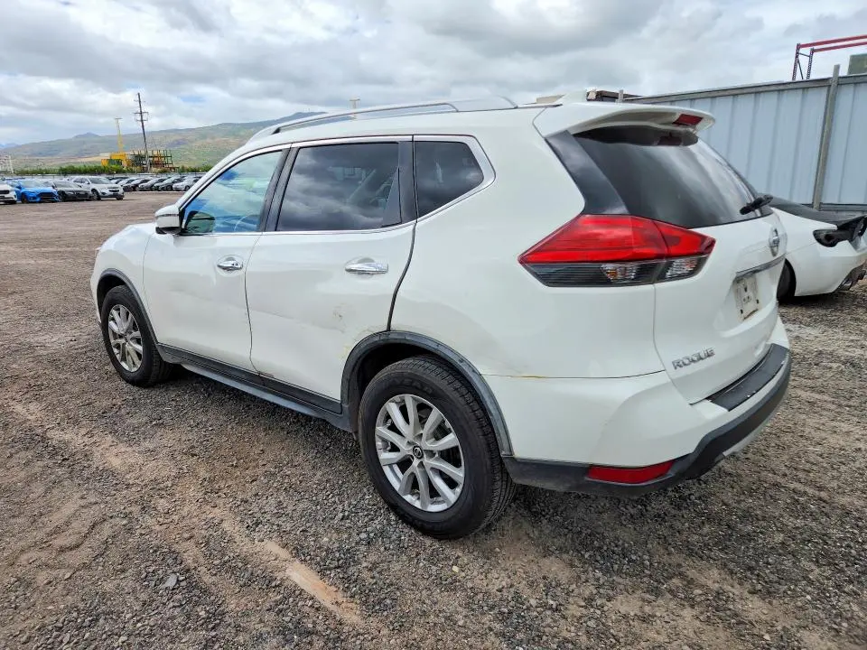 2017 NISSAN ROGUE SV  