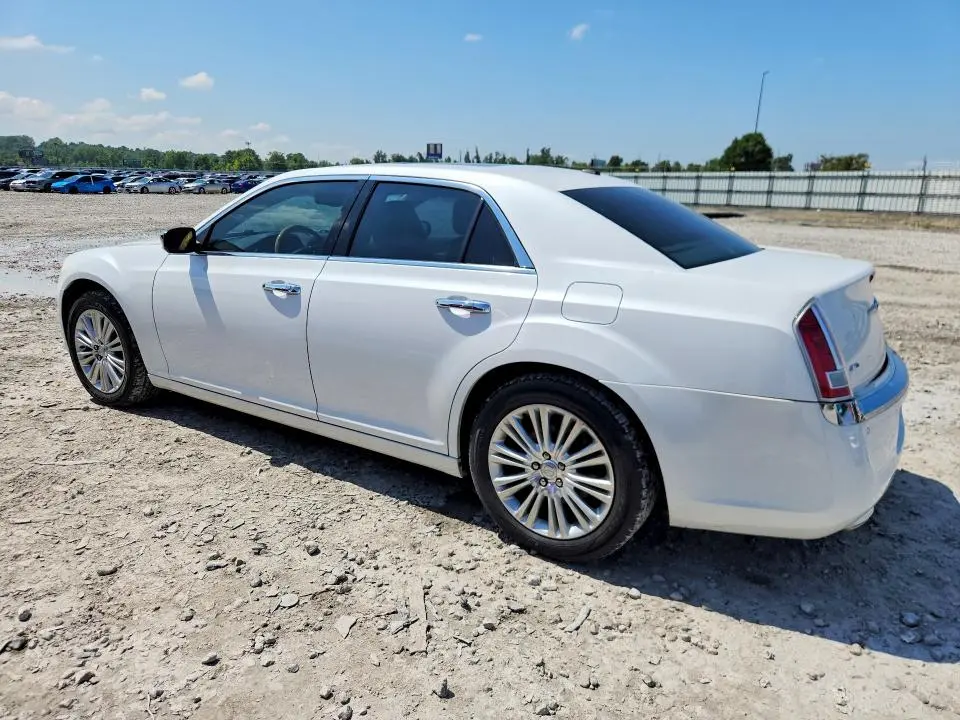 2013 CHRYSLER 300C   