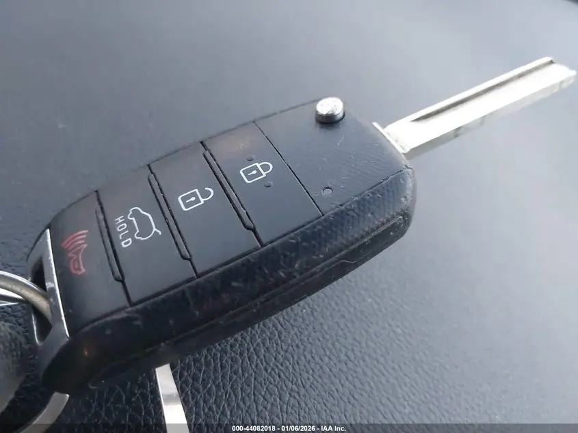 2019 KIA SORENTO 2.4L LX