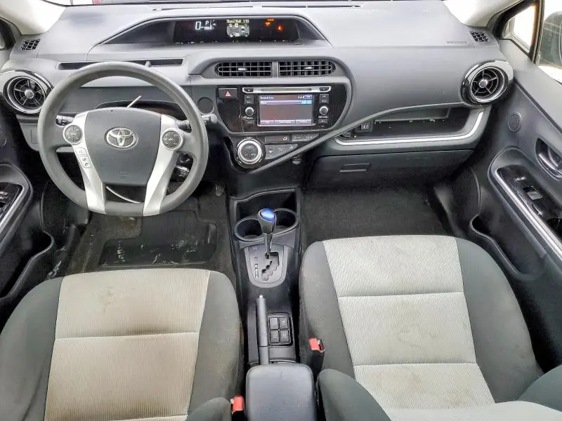 2015 TOYOTA PRIUS C TWO  
