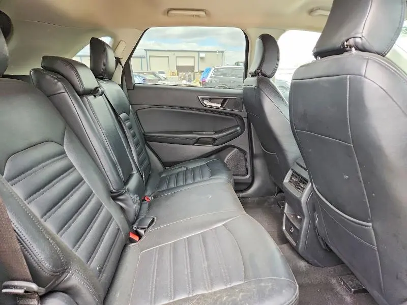 2022 FORD EDGE SE  