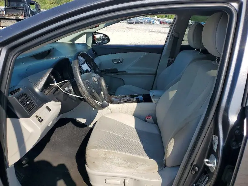 2013 TOYOTA VENZA LE  