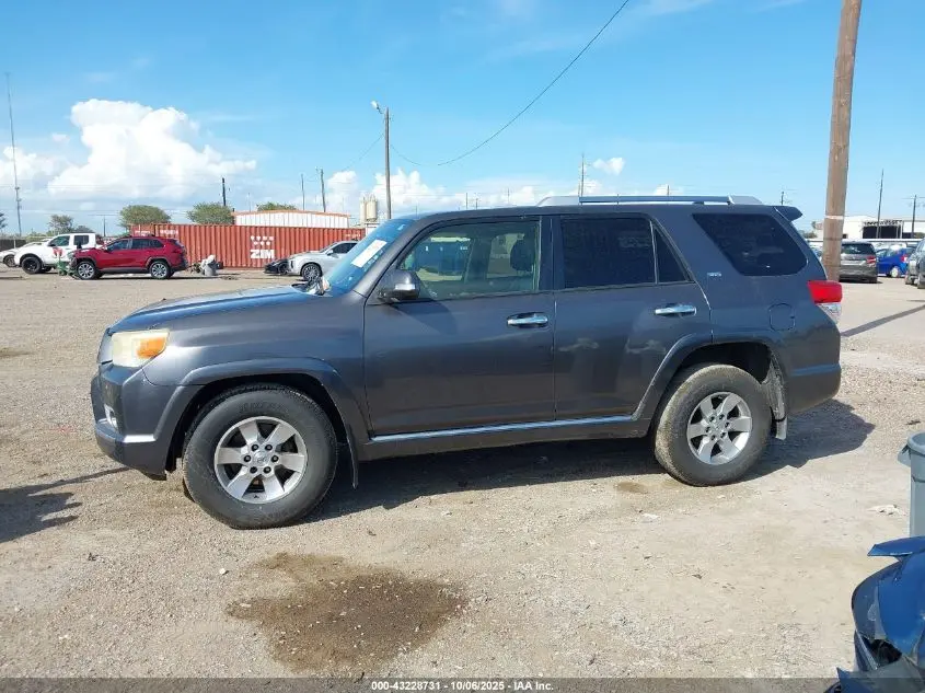 2013 TOYOTA 4RUNNER SR5