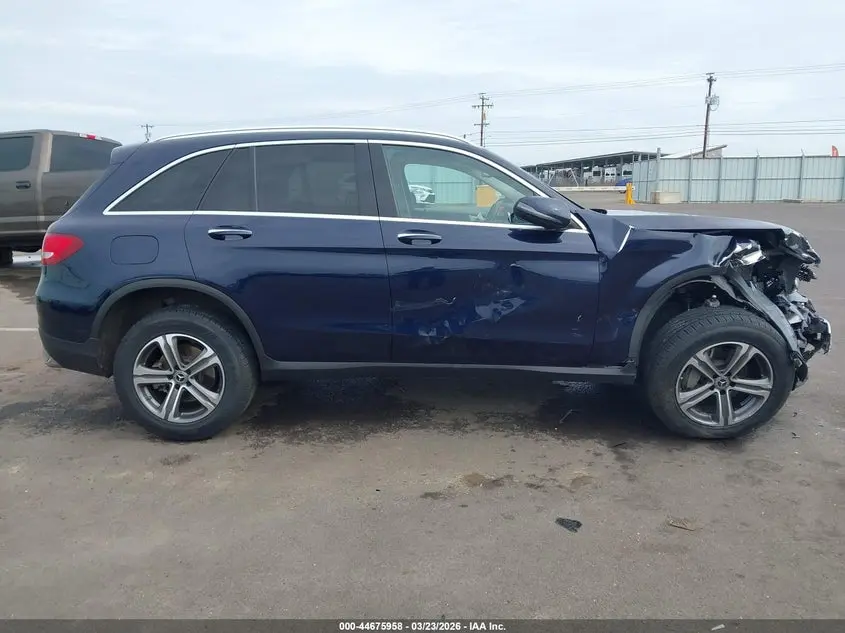 2019 MERCEDES-BENZ GLC 300  