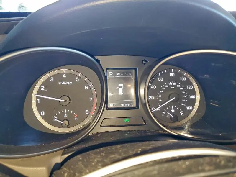 2017 HYUNDAI SANTA FE SE  