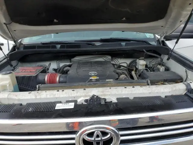 2016 TOYOTA TUNDRA CREWMAX SR5  