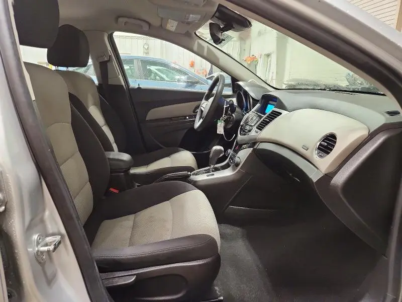 2015 CHEVROLET CRUZE LS  