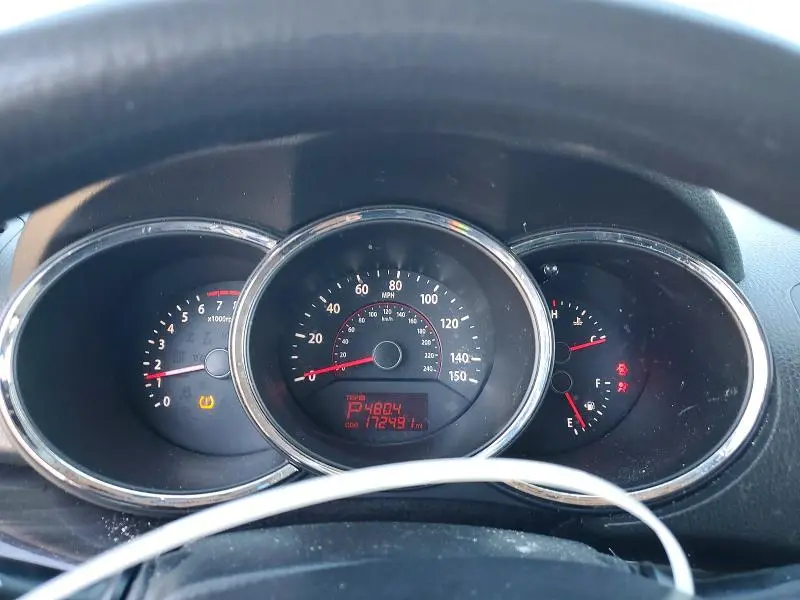 2011 KIA SORENTO BASE  