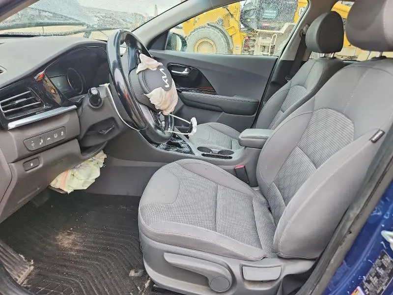 2022 KIA NIRO LXS  