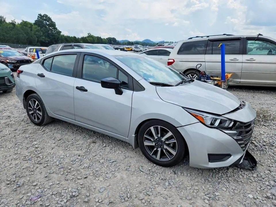 2023 NISSAN VERSA S  
