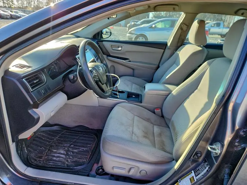 2015 TOYOTA CAMRY LE  