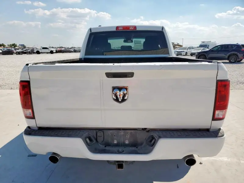2014 RAM 1500 ST