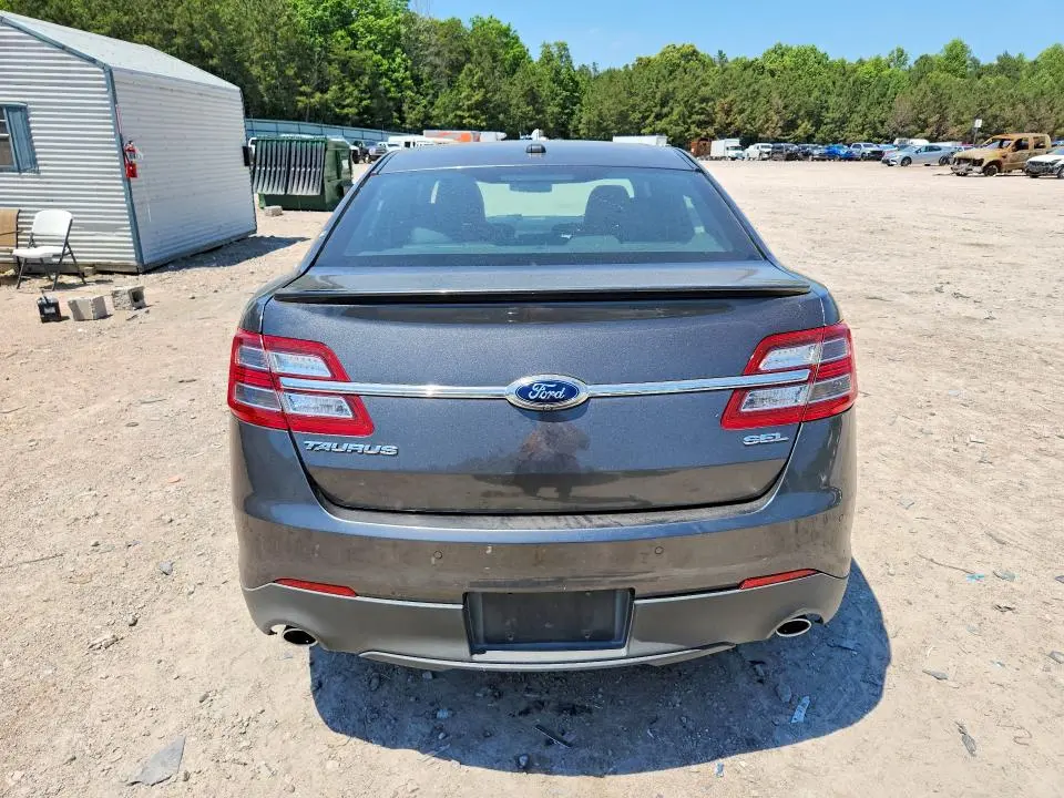 2015 FORD TAURUS SEL  