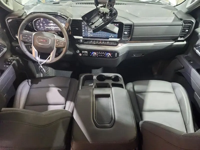 2026 GMC SIERRA K1500 SLT  