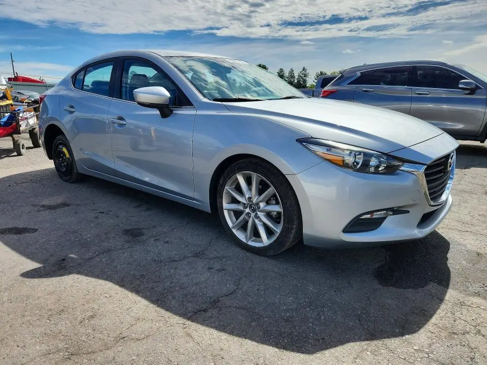 2017 MAZDA 3 TOURING  