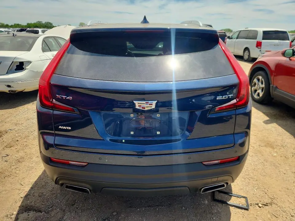 2019 CADILLAC XT4 LUXURY  