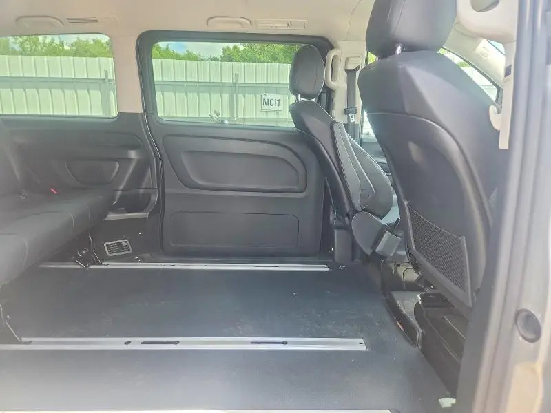 2021 MERCEDES-BENZ METRIS   