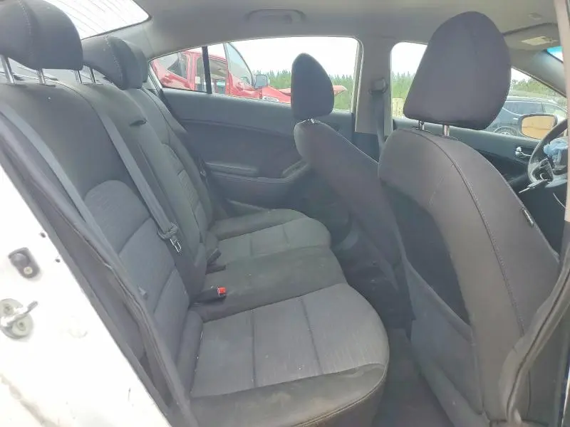 2015 KIA FORTE LX  