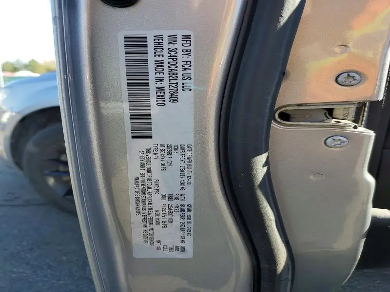 2020 DODGE JOURNEY SE  