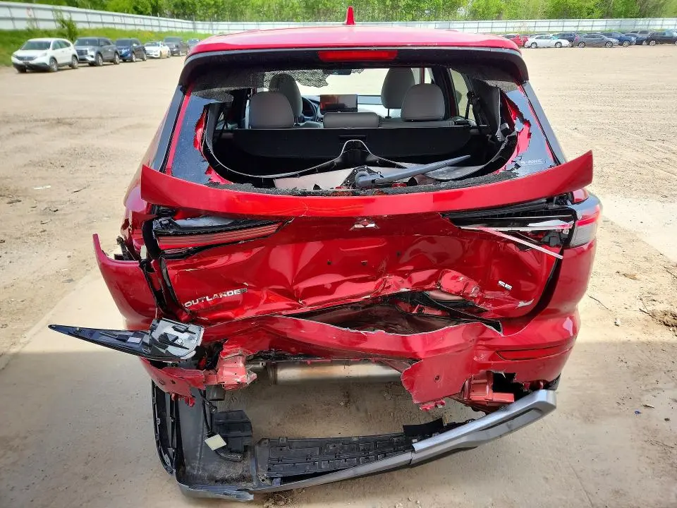 2025 MITSUBISHI OUTLANDER SE  