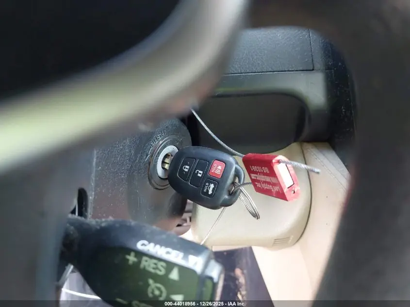 2012 TOYOTA CAMRY LE