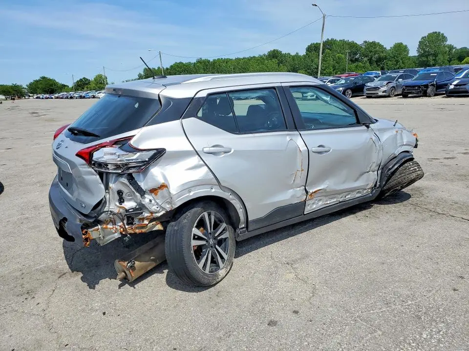 2019 NISSAN KICKS SV  