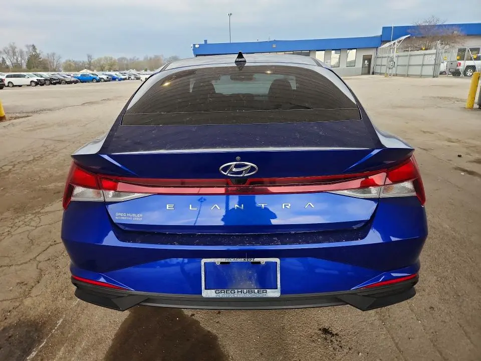 2022 HYUNDAI ELANTRA SEL  