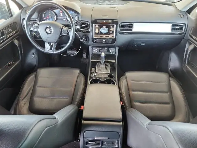 2012 VOLKSWAGEN TOUAREG V6