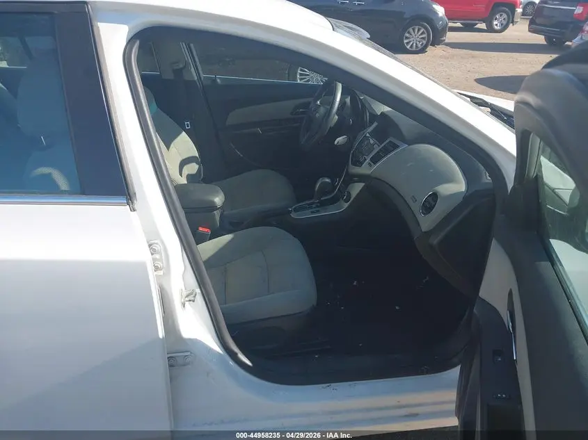 2015 CHEVROLET CRUZE 1LT AUTO