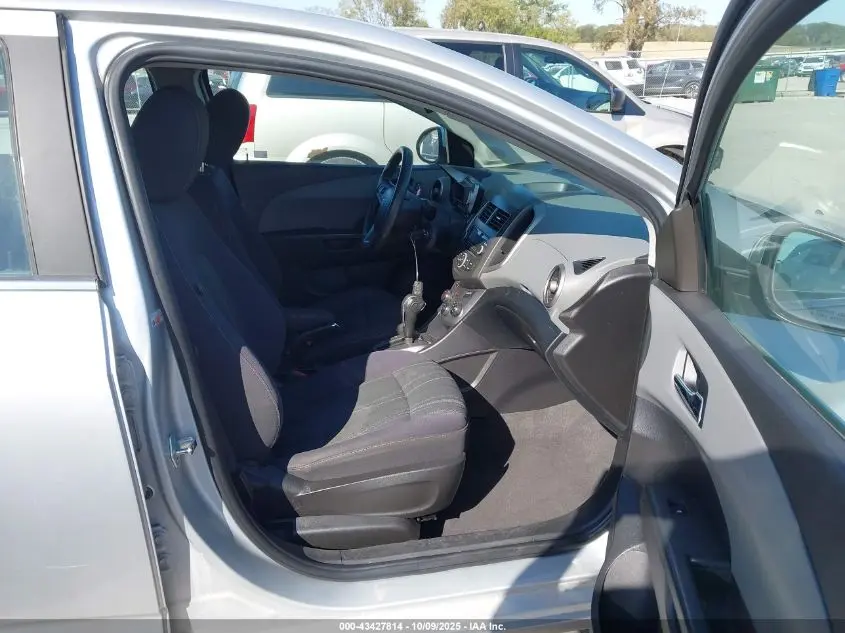 2015 CHEVROLET SONIC LT AUTO