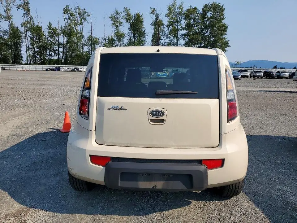 2010 KIA SOUL +  