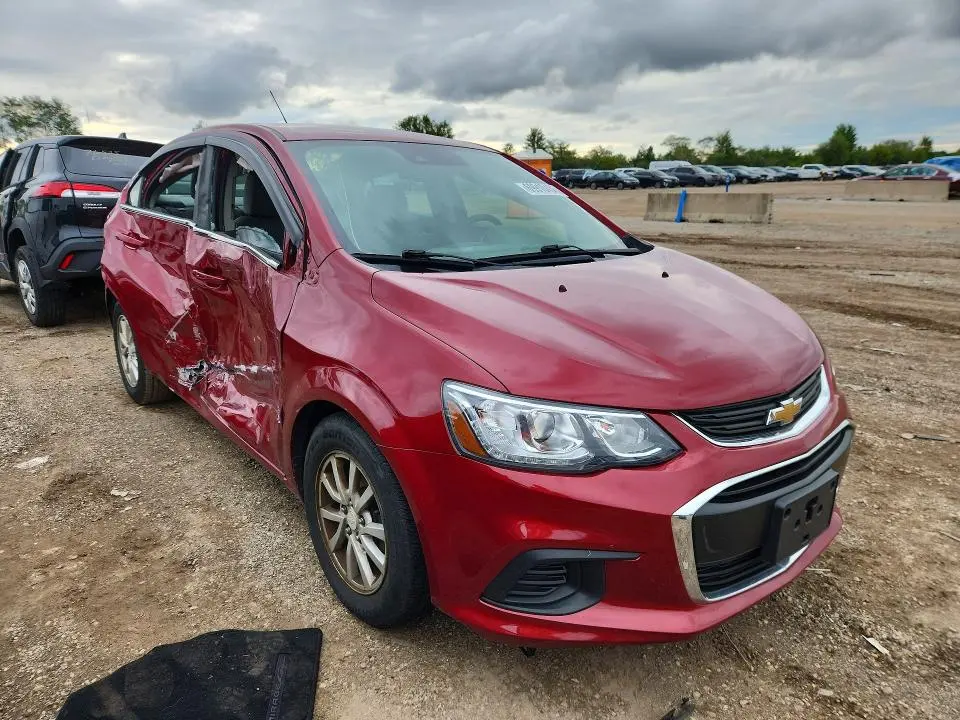 2020 CHEVROLET SONIC LT  
