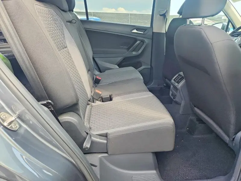 2021 VOLKSWAGEN TIGUAN S  