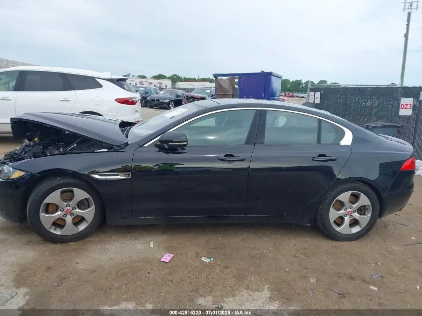 2017 JAGUAR XE 25T