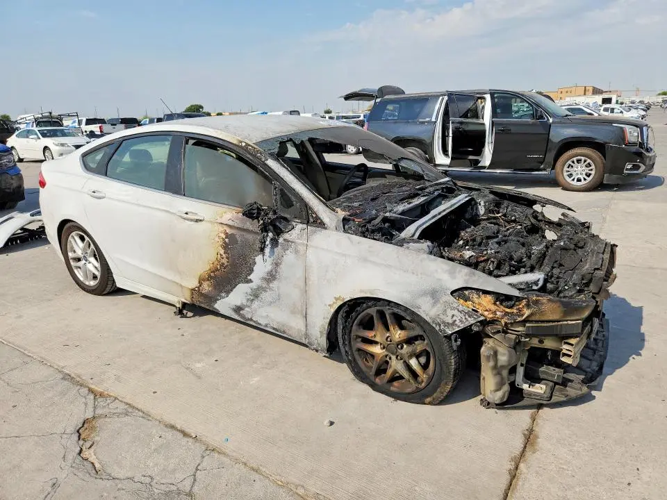 2013 FORD FUSION SE  