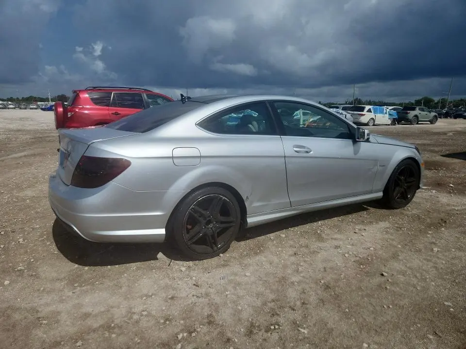 2012 MERCEDES-BENZ C 250  